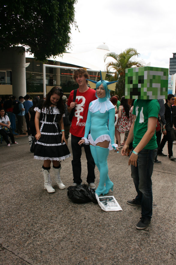 Supanova Brisbane: November 2011 - Cosplayers getting photos before opening