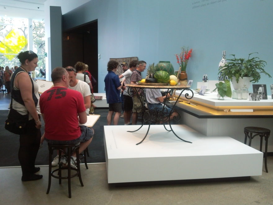 Matisse: Drawing Life - People drawing still lifes of the surroundings