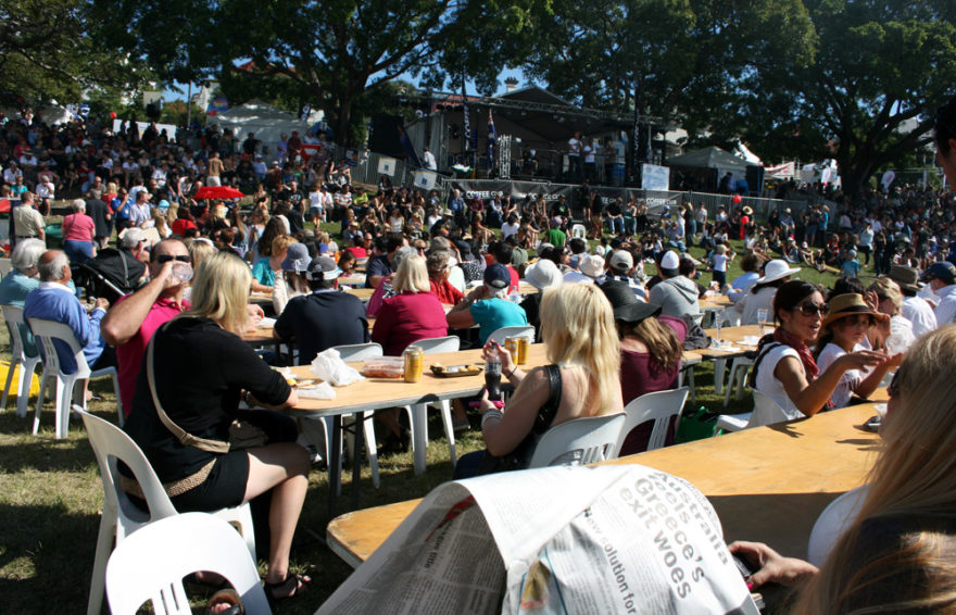 Paniyiri 2012 - Tables and people around the main floor