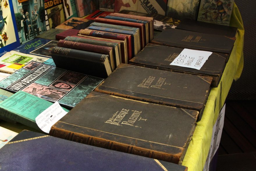 Melbourne September 2012 - Old books