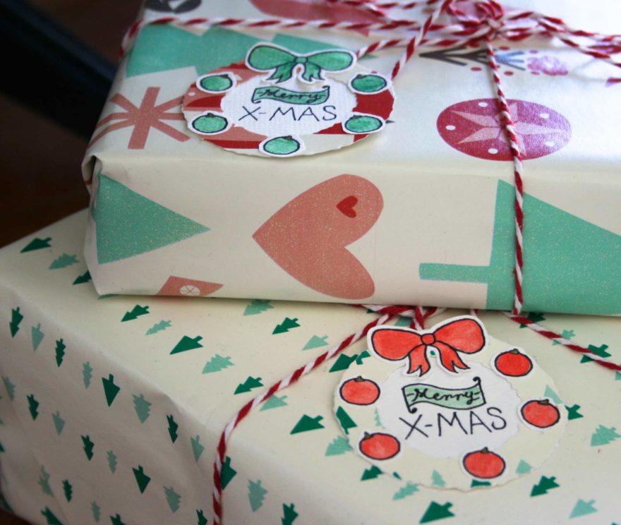 Christmas Gift Tags 2012 - matching gift tags to present wrapping paper